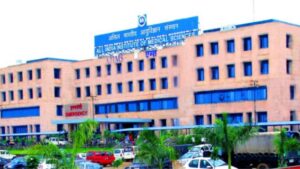 AIIMS-Bhopal में डॉक्टरों की कमी से मरीज घंटों प्रतीक्षा कर रहे हैं !