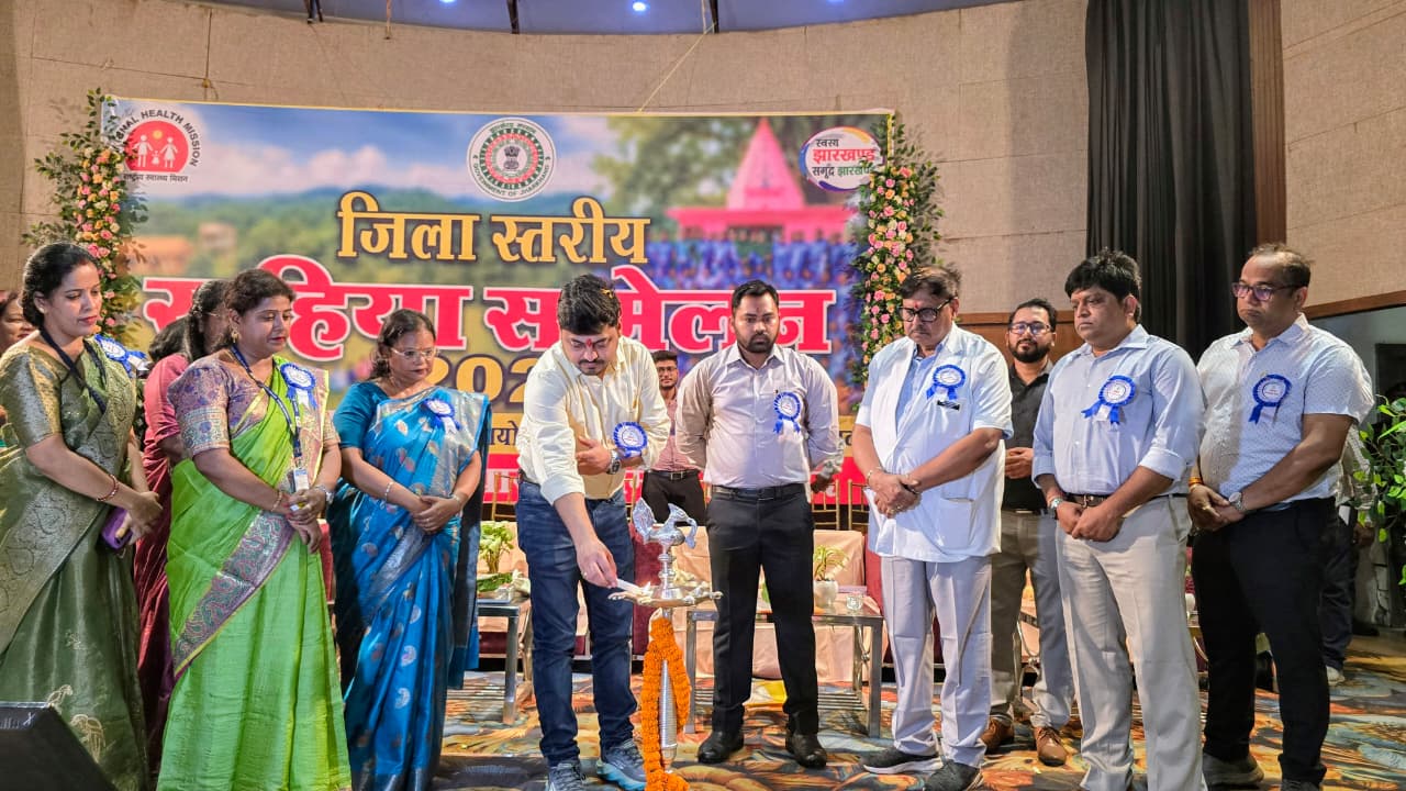 हर सहिया फूलो-झानो बनकर खत्म करें समाज की कुरीतियां – उपायुक्त